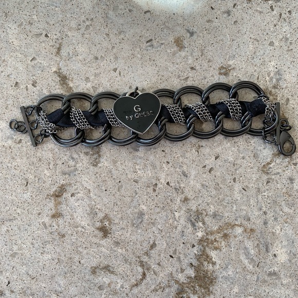 Black Guess Chain and Ribbon bracelet 7.5-8 inch like new - Picture 1 of 4